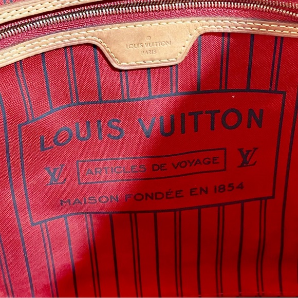 Louis Vuitton Neverfull Brown Monogram Tote - Picture 3 of 10